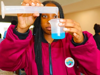 Discovering Science Through Hands-On Learning
